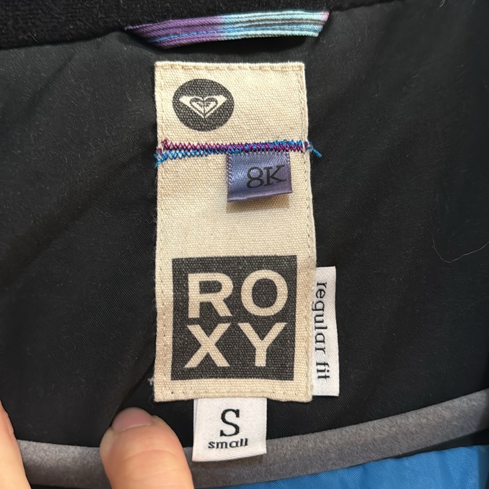 Women’s small Roxy snowboarding jacket - Picture 2 of 3